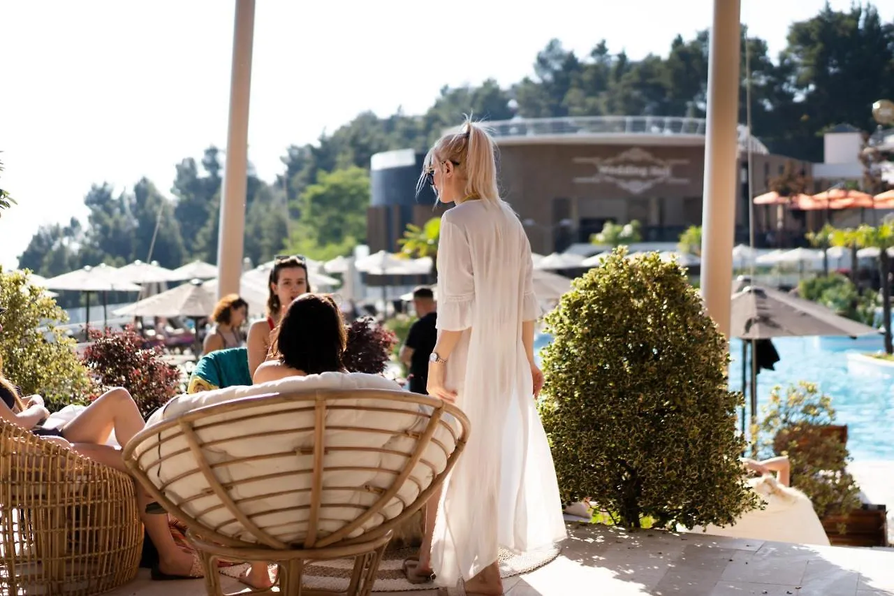 Linze Select Hill Resort