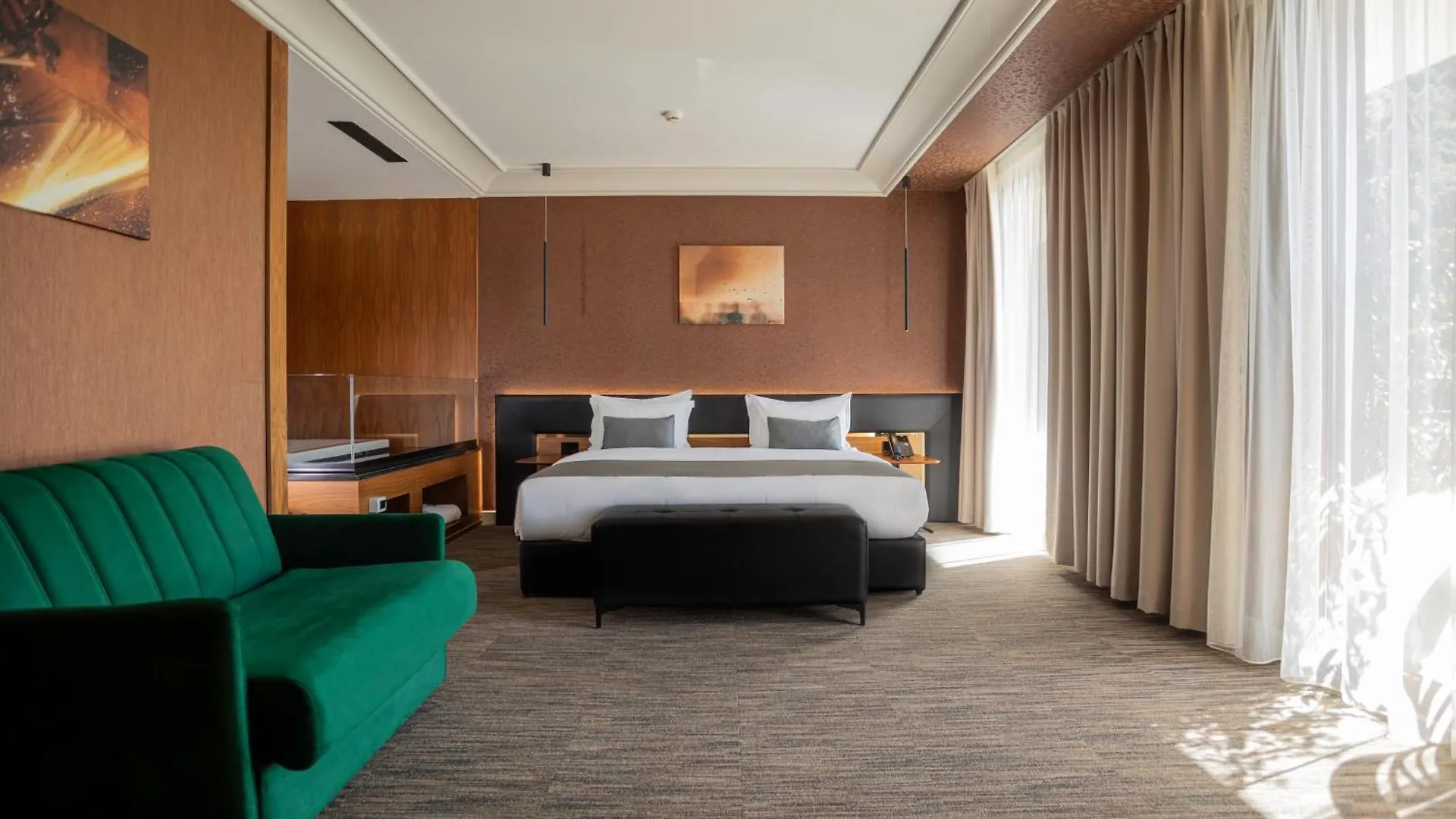 Linze Select Hill Resort 3*,