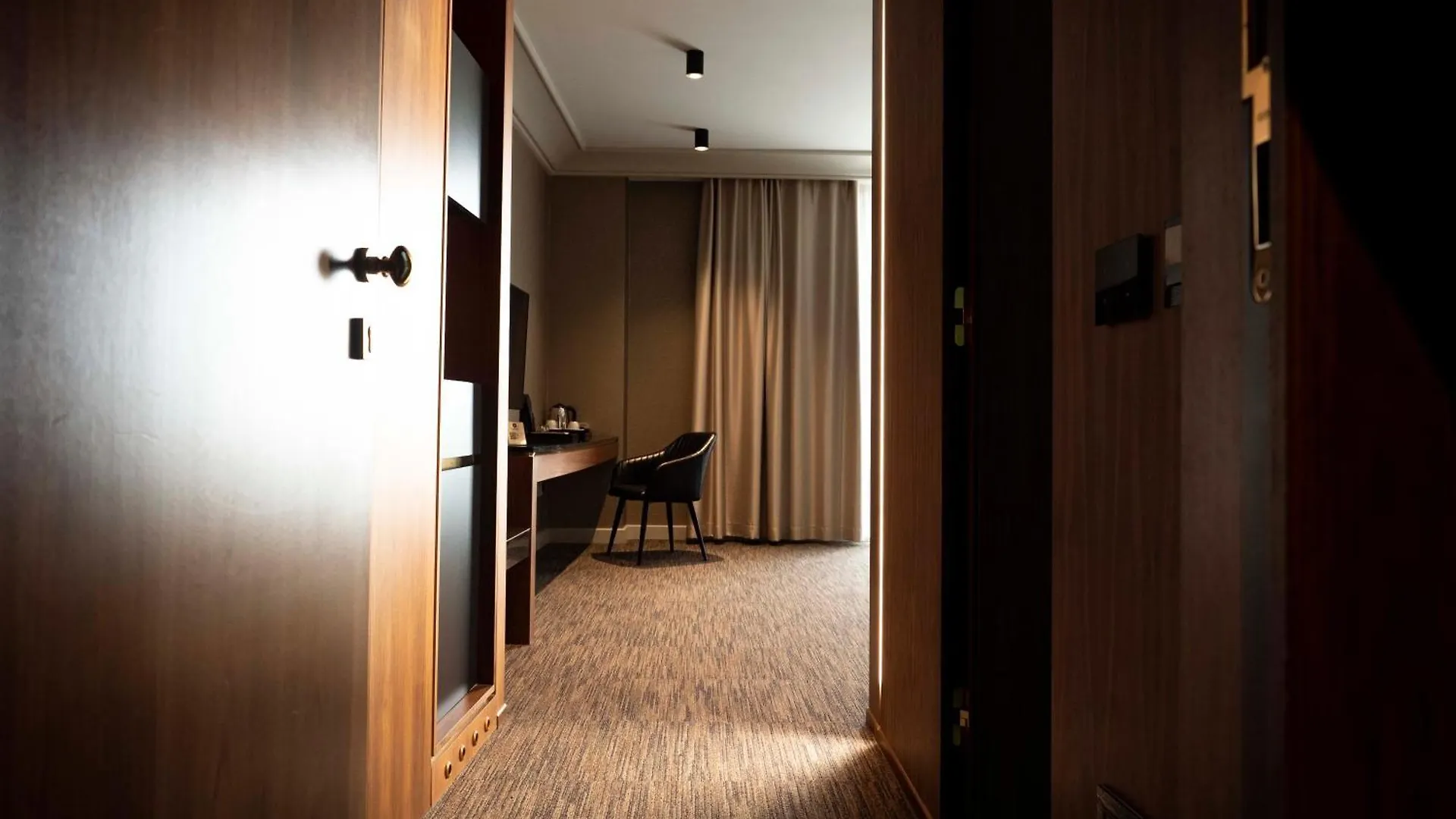 Linze Select Hill Resort אלבניה